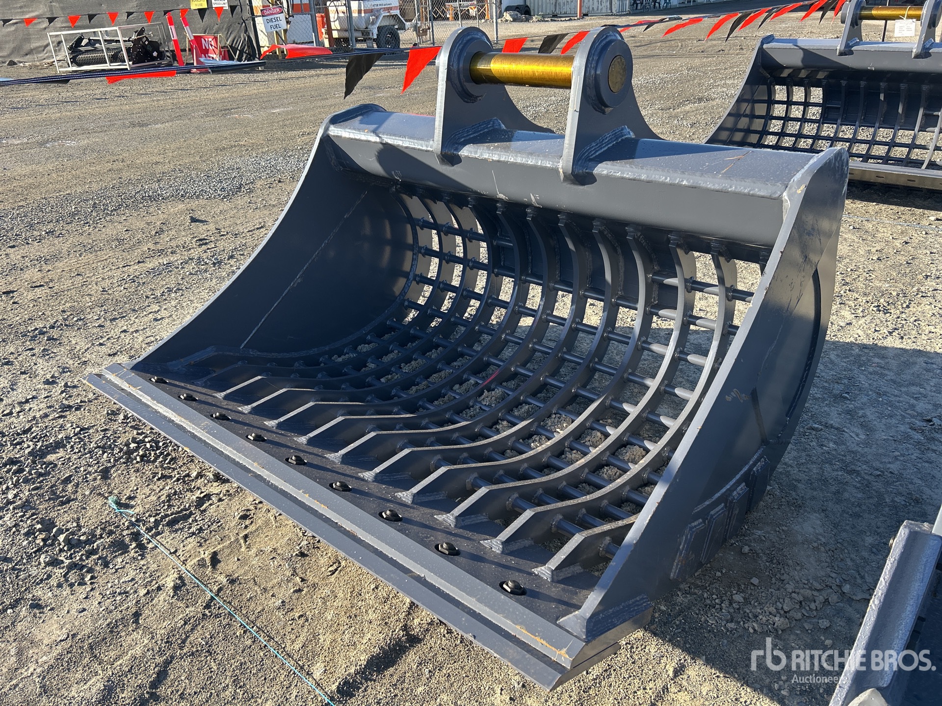 2026 Warrior WBCS20-025 1550 mm Q/C Skeleton Excavator Bucket - Fits 20 - 25 Ton (Unused)