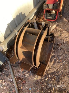 ECH to fit 5 ton excavator Grapple