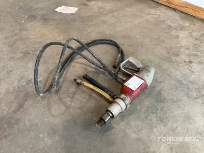 hydraulic drill