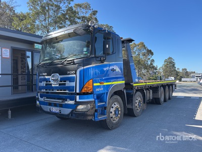 2010 Hino FY700 6x4 Tilt Tray شاحنة سحب مسطحة