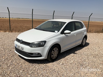 2015 Volkswagen Polo سيارة