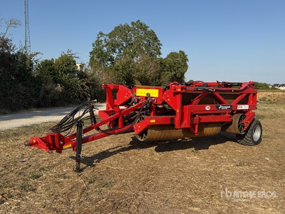 2022 Kverneland Actiroll 1230 Rouleau Lisse 12.3 m Semi-Porte Semi- Mount Smooth Roller