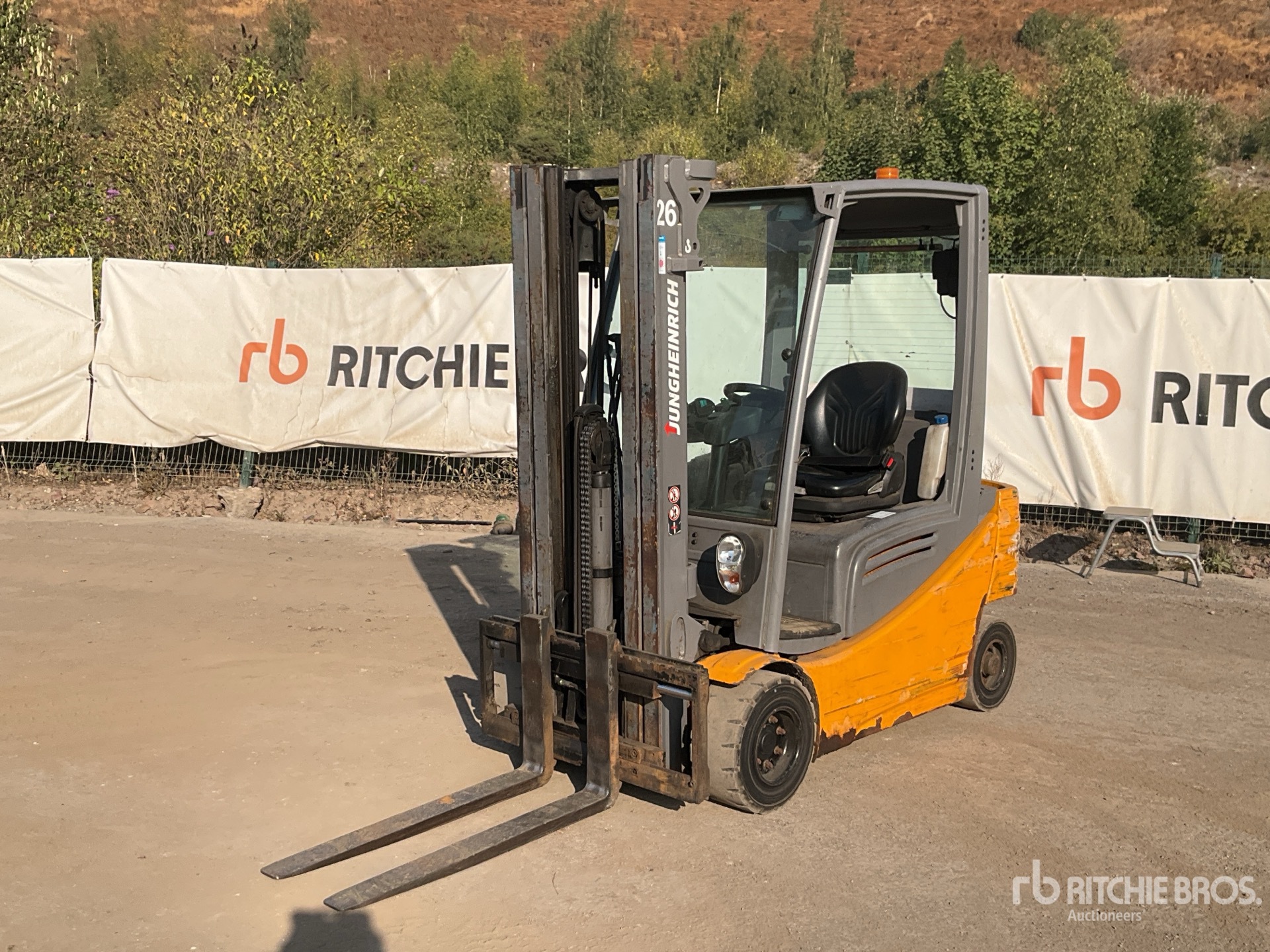 2016 Jungheinrich EFG320 2000 kg Electric Forklift