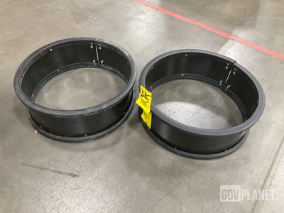(14) Hutchinson B3040 Pneumatic Tire Beadlocks