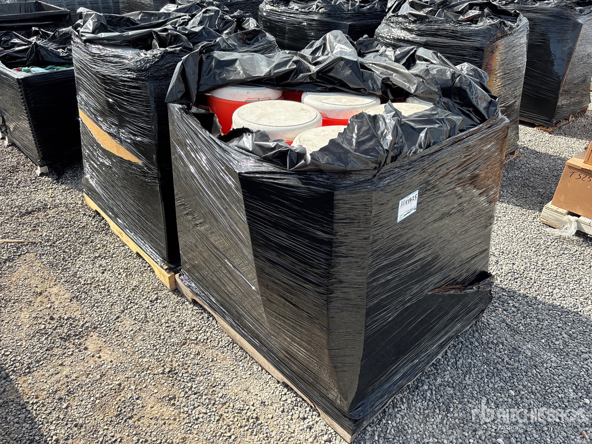 Quantity of (2) 5 gal Igloo Beverage Coolers