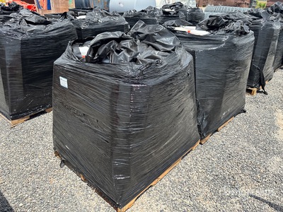 Quantity of (2) Pallets of 5 gal Igloo Beverage Coolers Divers