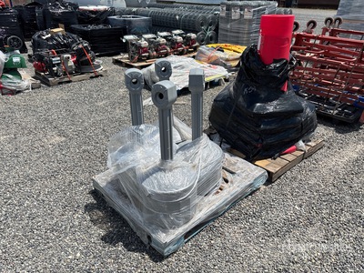 Quantity of (2) Pallets of Cigarette Disposal Containers & Fire Extinguisher Stands Varios, tienda, almacen, consumidor