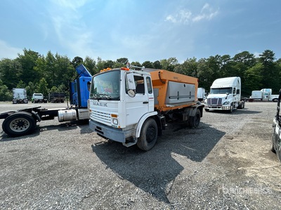 1995 Mack MS 4x2 Camion épandeur (Inoperable)