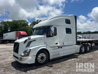 2016 Volvo VNL 6x4 Tracteur Routier Couchette