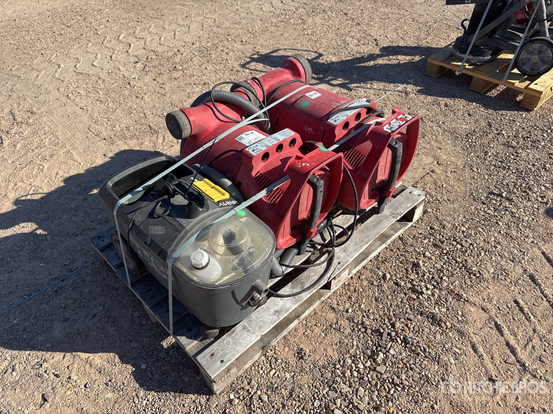Qte De Materiel De Location Qty Of Rental Equipment