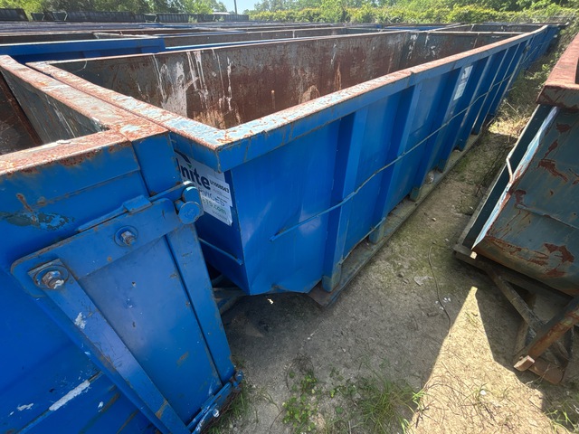 22 ft 30 cyd Roll-Off Container