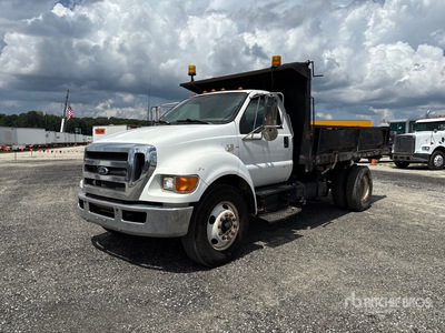 2005 Ford F-750 S/A Dump Truck