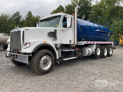 2018 Massport on Freightliner 122SD 8x4 صهريج شفاط