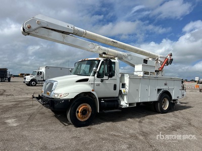 2006 Altec 55 ft on 2007 International 4300 4x2 Camion Nacelle