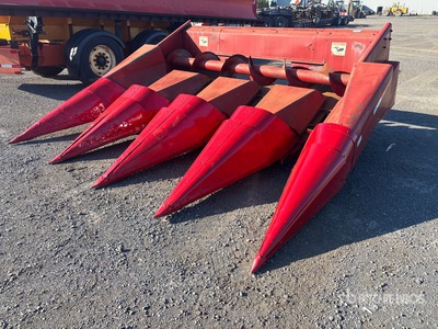 Case 943 4 Row 10 ft Corn Combine Header