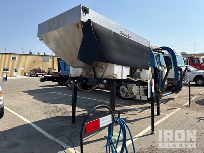 2021 (unverified) SnowEx 511 Ajax Drive Electric 6 CY Épandeur de sel