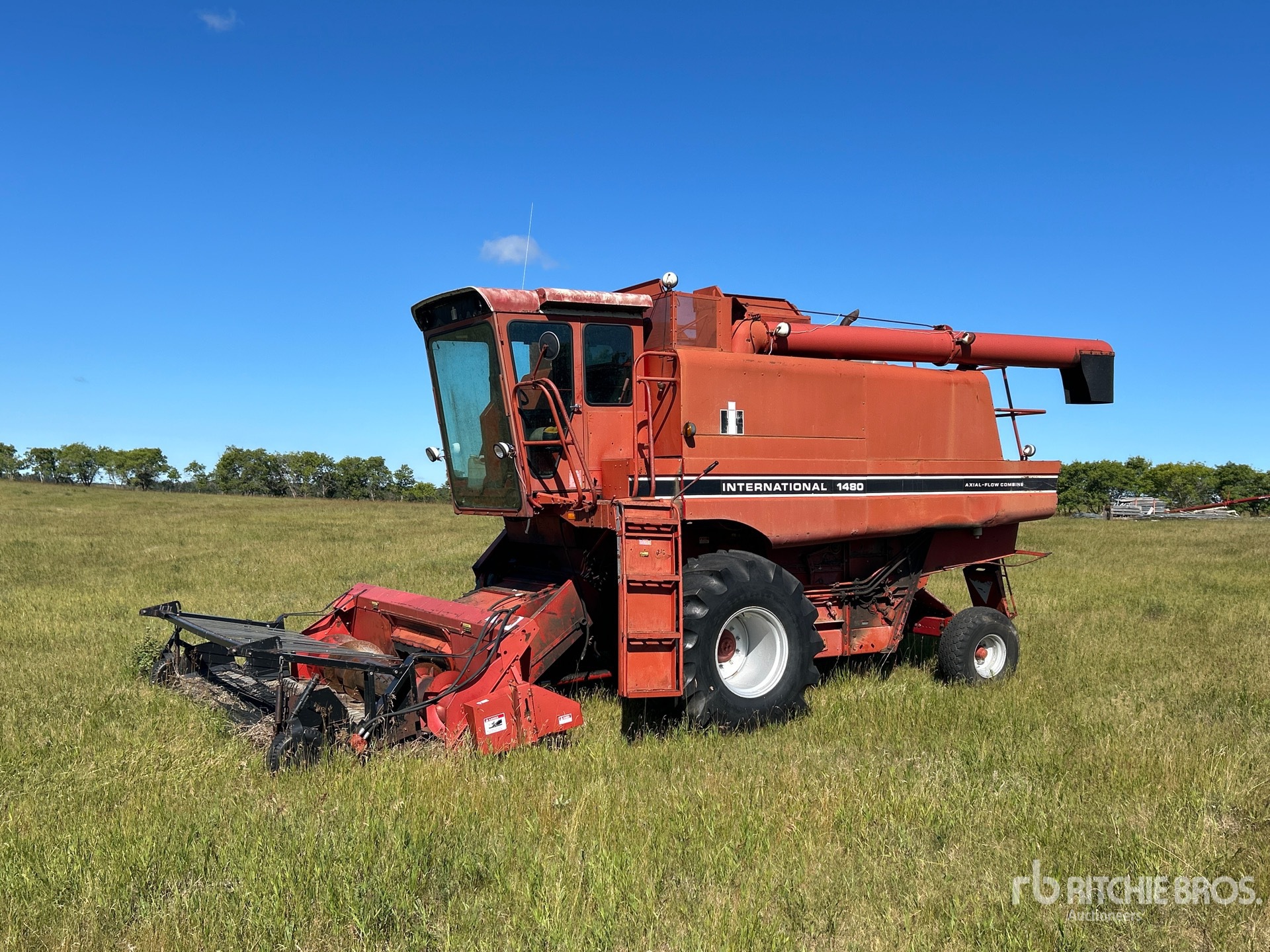 1979 International 1480 Combine Harvester