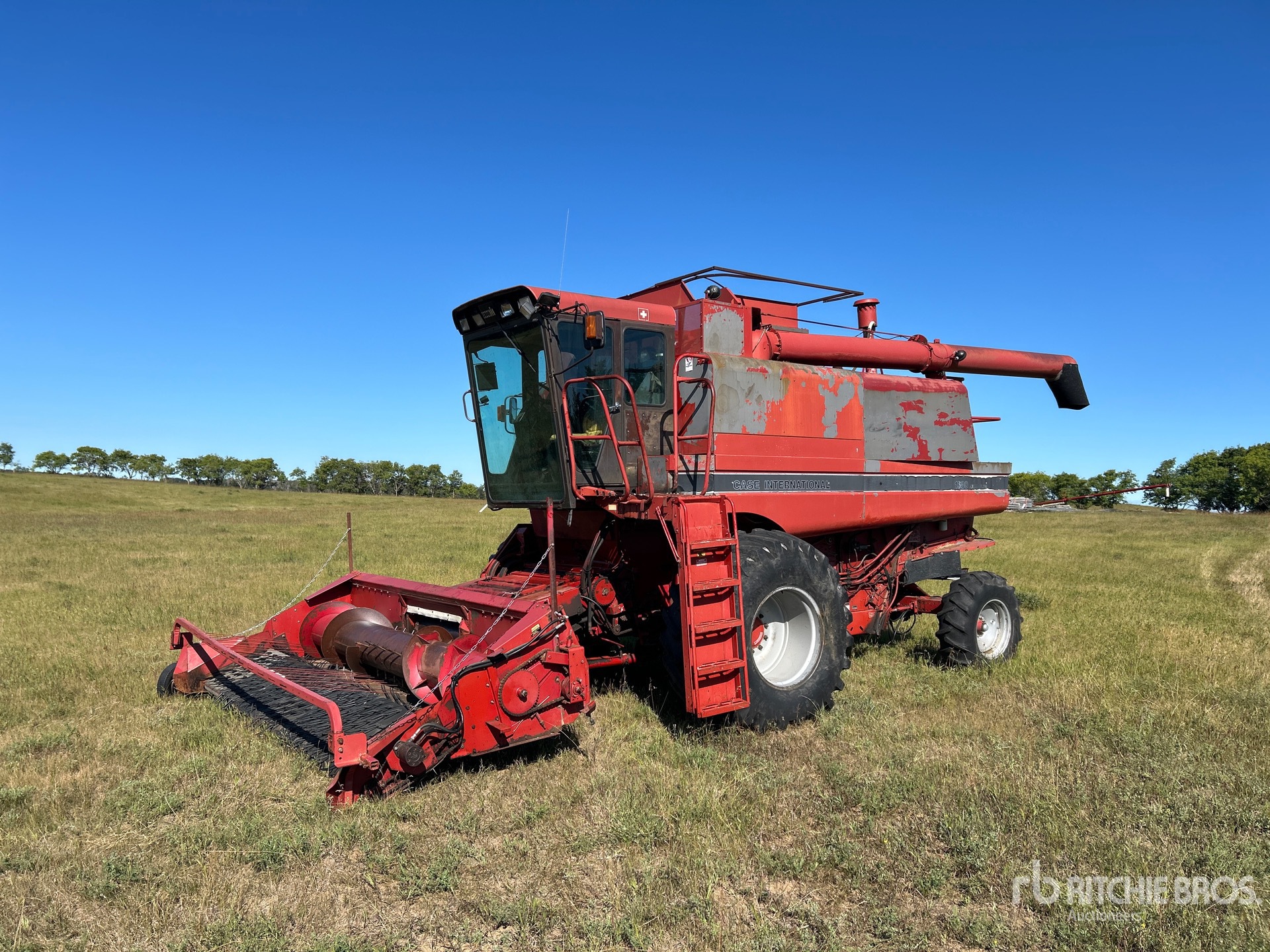 1989 Case IH 1680 Combine Harvester