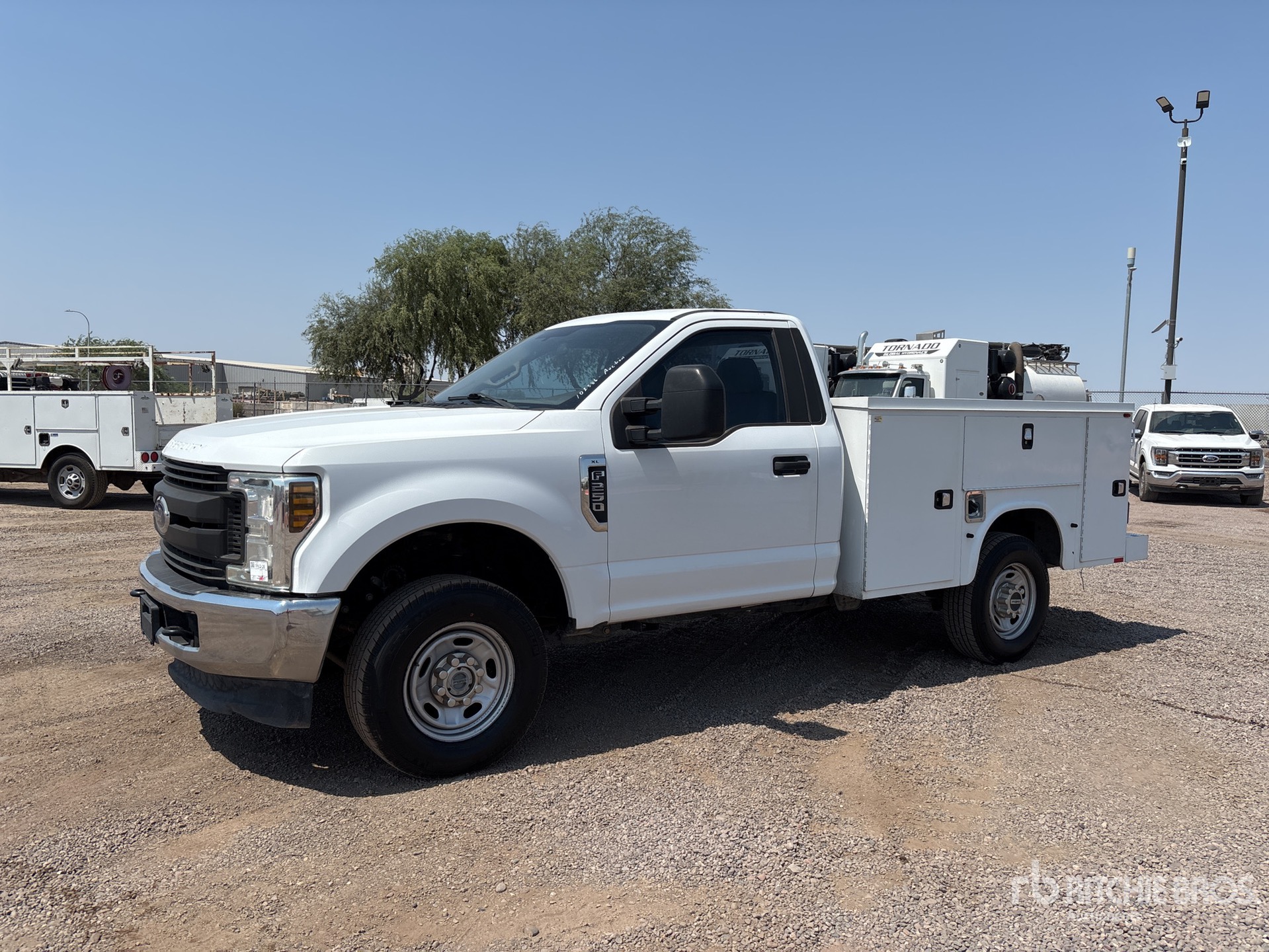 2018 Ford F-250 XL 4x4 Utility Truck