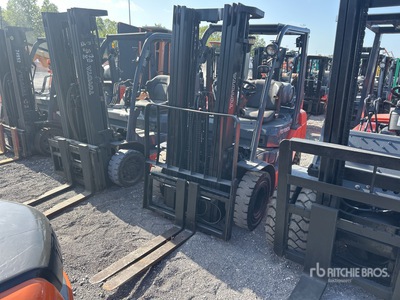 2011 Toyota 8FGU25 4500 lb Pneumatic Tire Carretilla Elevadora