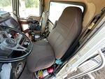 Cab with Seats/armrests