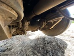 Underbody with Non-Driven Drop Axle (1)