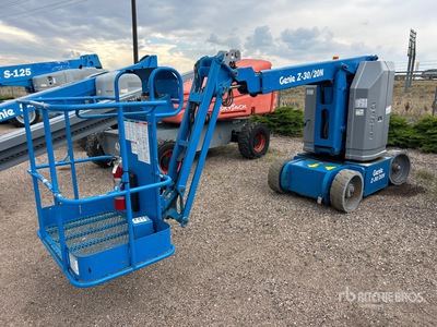 2012 Genie Z-30/20N 2WD Electric Articulating Boom Lift