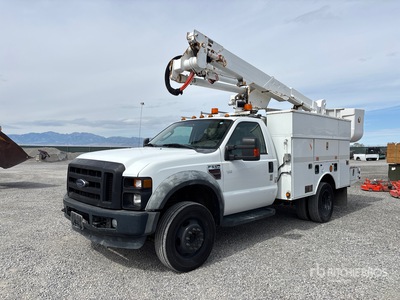 Altec AT37G on 2009 Ford F-550 4x4 Bucket Truck