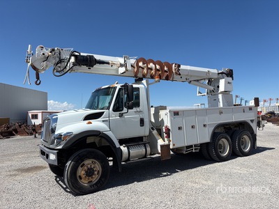 2013 Altec D3060B-TR on 2013 International 7400 6x6 شاحنة ديجر ديريك