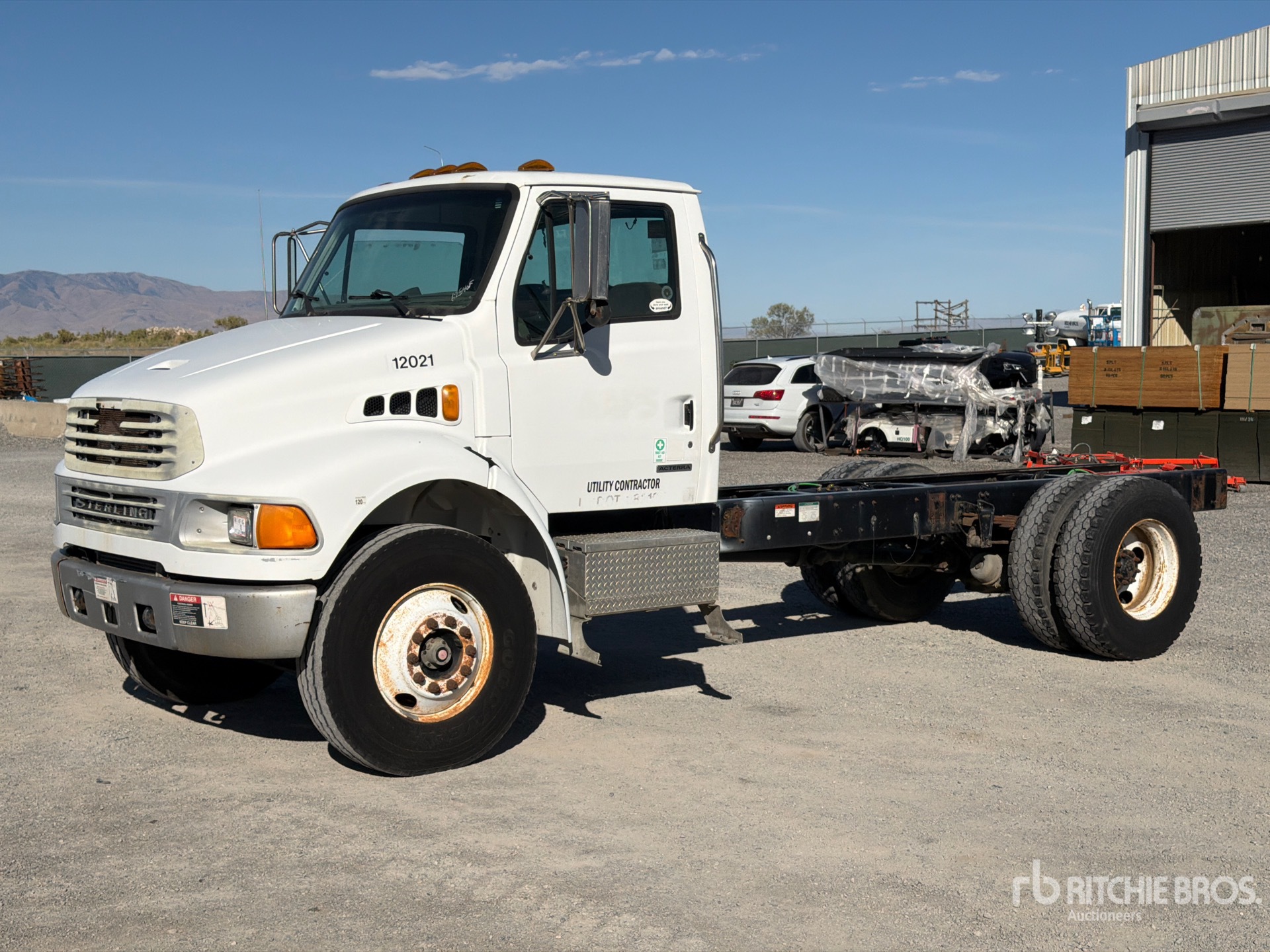 2002 Sterling M8500 4x2 Cab and Chassis