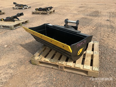 Dynamic Entities 48 in Tilting Excavator Bucket - Fits Cat 307/308, Komatsu PC78/88, Deere/Hitachi 75/85, Case, New Holland, Kobelco SK80, Bobcat E80