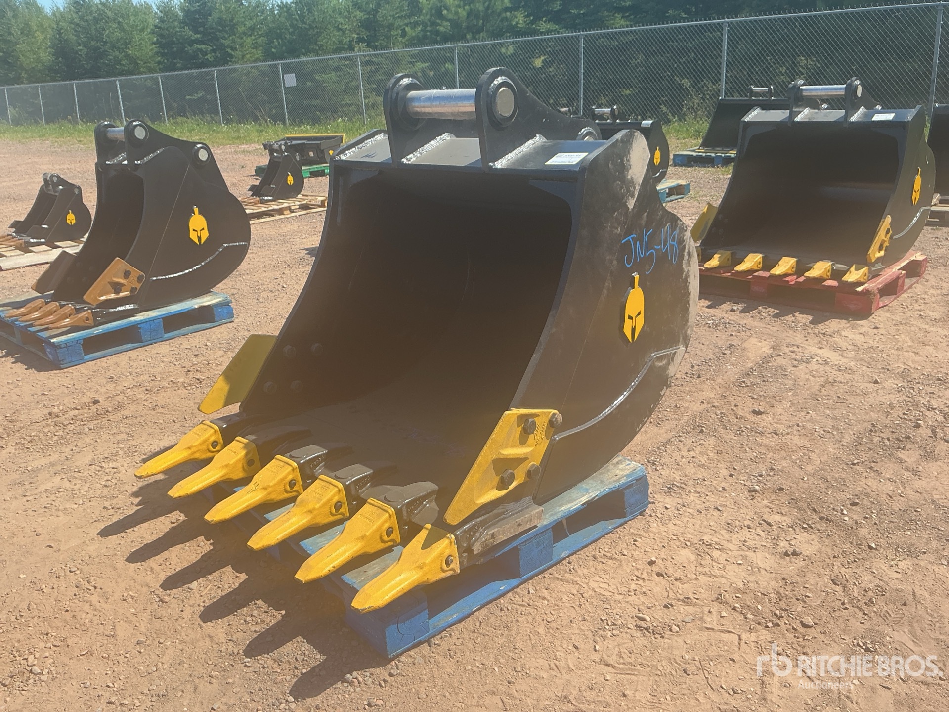 Dynamic Entities 48 in Excavator Thumb - Fits Cat 320/321/323, Hyundai R210, Komatsu PC200/220, Deere 160/200/225, Kobelco SK210, Case 210/225, Doosan DX225