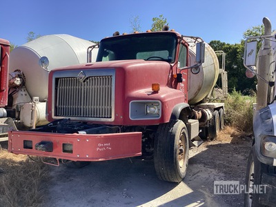 2006 International Paystar 5600i 6x4 Mixer Truck