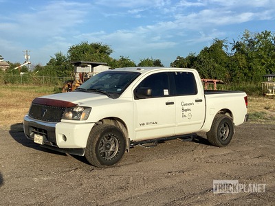 2014 Nissan Titan 4x2 Pickup