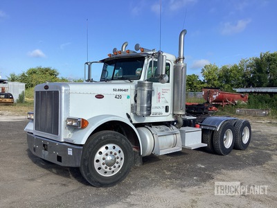 2007 Peterbilt 379 6x4 تراكتور شاحنة نهارية (ثنائية المحور)