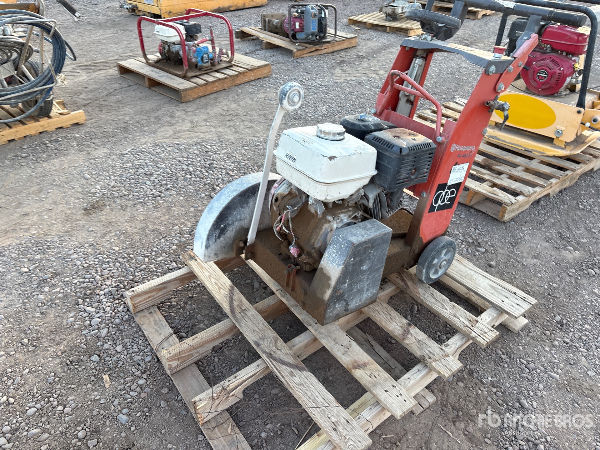 Husqvarna FS 400 LV Walk-Behind Saw