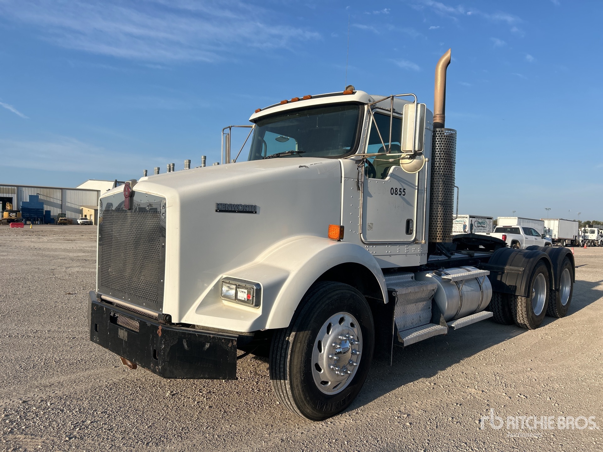 2014 Kenworth T800 6x4 T/A Day Cab Truck Tractor
