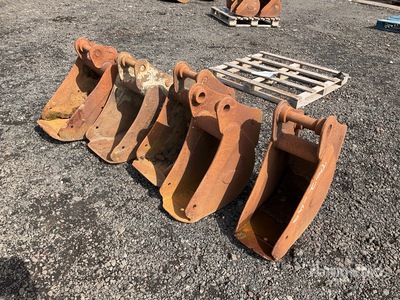 Quantity of (5) 250-400mm Excavator Bucket