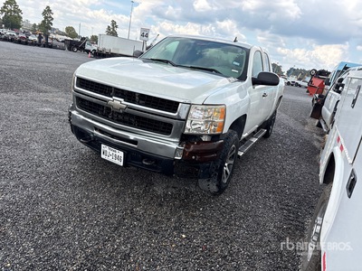 2009 Chevrolet Silverado 2500HD 4x2 Extended Cab Pickup