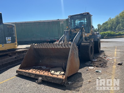2016 Volvo L70H High Lift جرافة (Inoperable)