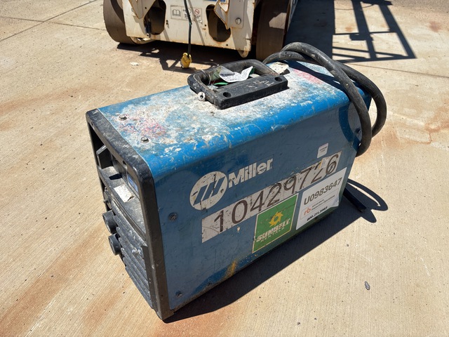 2021 Miller Electric CST-282 Multi-Process Electric Welder
