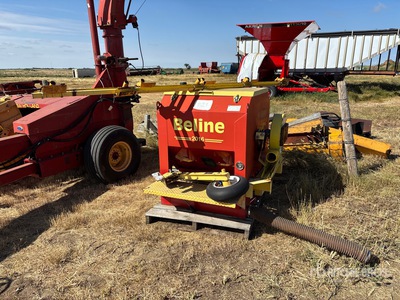 Beline M2016 Fertilizer Applicator