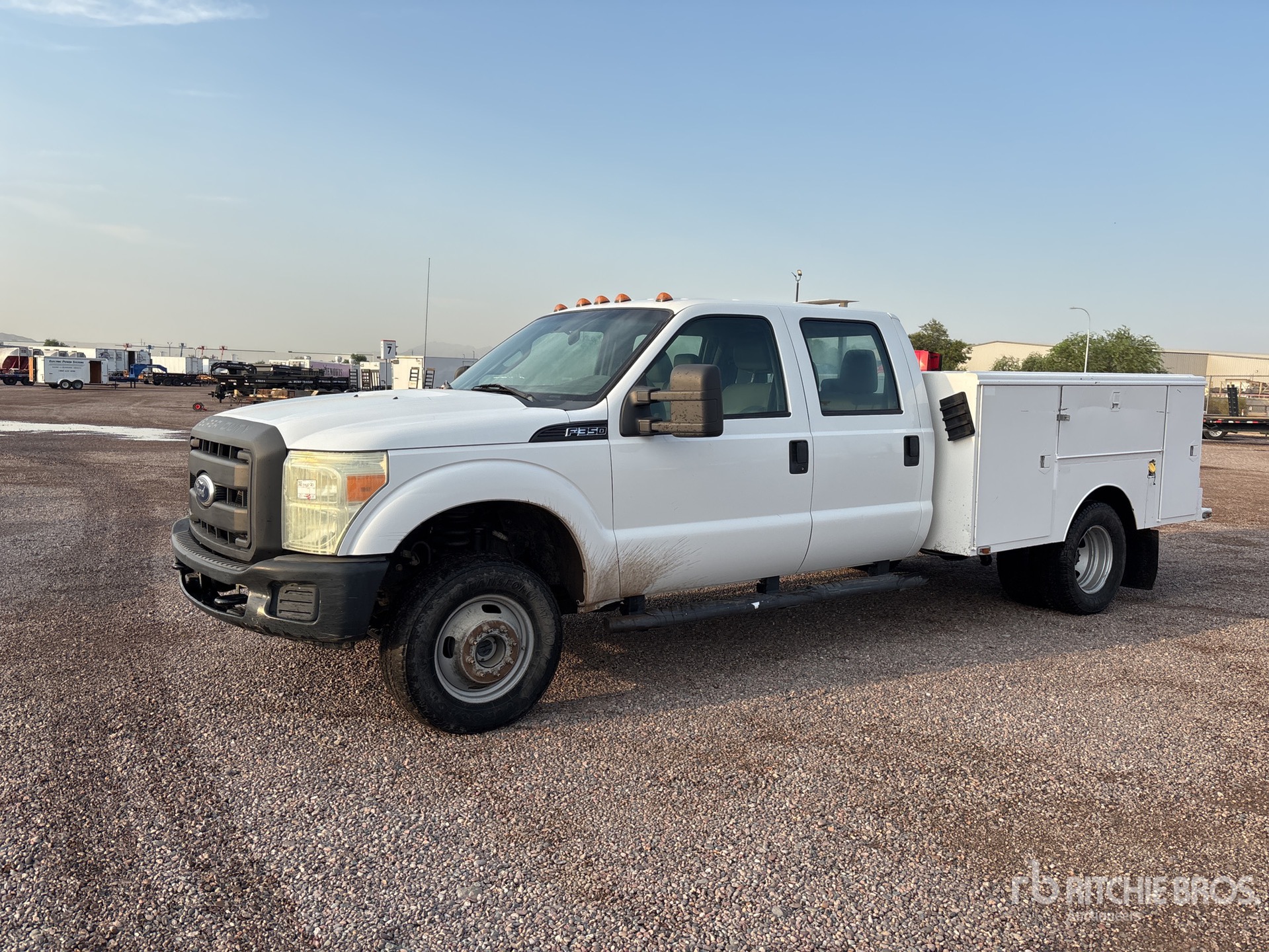 2011 Ford F-350 XL 4x4 Crew Cab Utility Truck