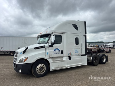 2020 Freightliner Cascadia 126 6x4 T/A Sleeper Truck Tractor