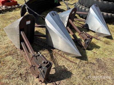 Quantity of (4) Tridekon Halmteiler - Fits John Deere 4930/4940 Sprayer