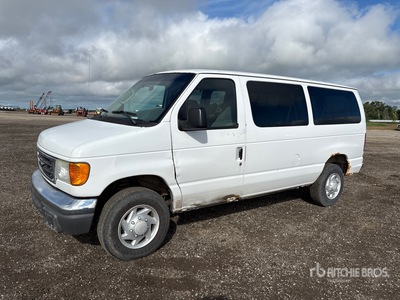 2005 Ford E-350 7 Passenger Van