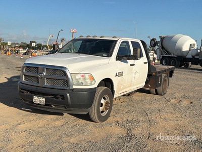 2014 Ram 3500 4x2 Crew Cab Flatbed Truck