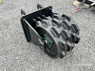 2026 GIYI GY-W320 19 in Excavator Compaction Wheel - Fits Cat 320 (Unused)