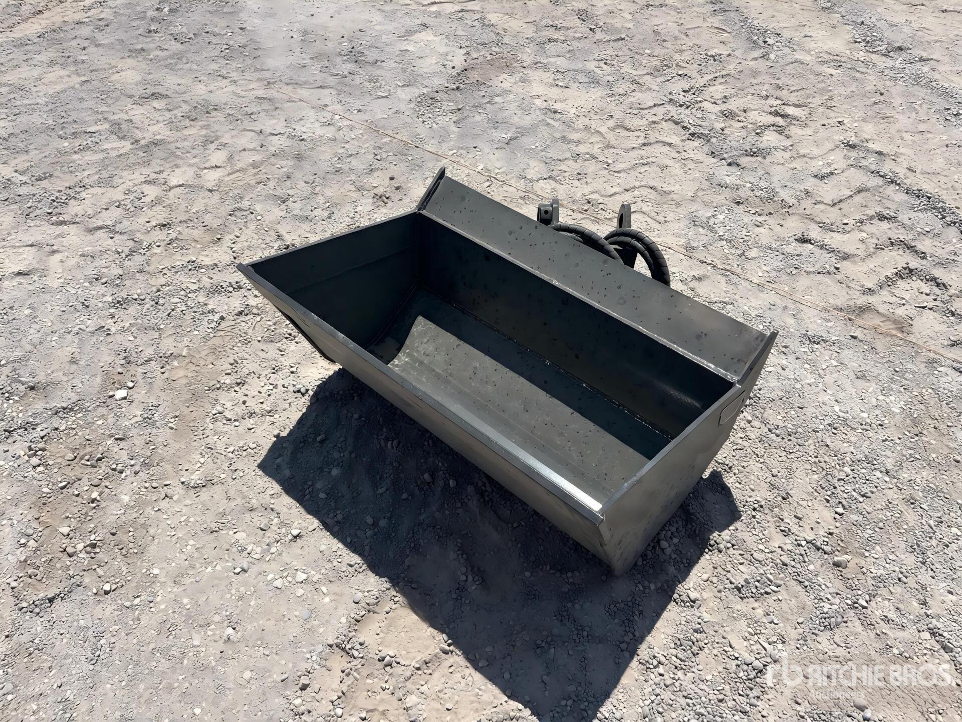 2026 GIYI GY-D5T Hydraulic Tilting Excavator Bucket - Fits Cat 3 - 5 ton (Unused)