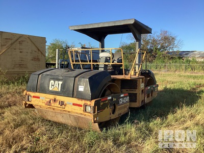 2005 Cat CB634D Double Drum Roller